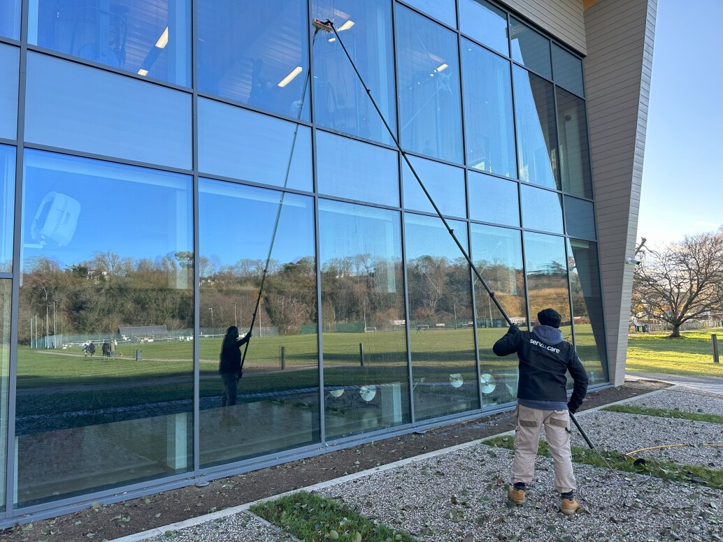 Residential and Commercial Window Cleaning